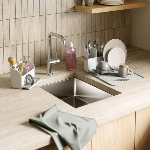 immagine-3-umbra-scolapiatti-salvaspazio-con-griglia-e-tappetino-pieghevole-ean-028295419734