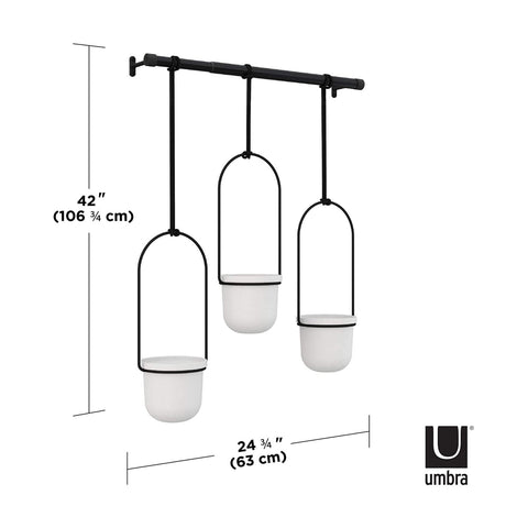 immagine-4-umbra-set-3-vasi-sospesi-decorativi-in-acciaio-bianconero-ean-028295306959
